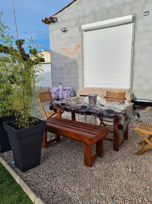 Appartement 53 M² - Pignans Au Coeur Du Var Экстерьер фото