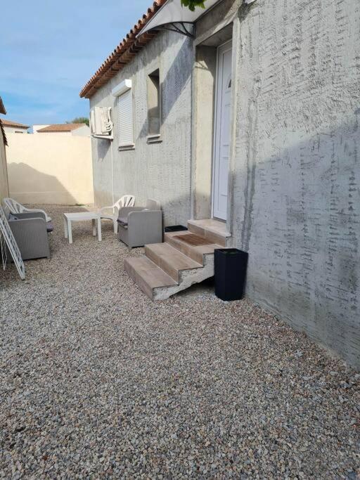 Appartement 53 M² - Pignans Au Coeur Du Var Экстерьер фото